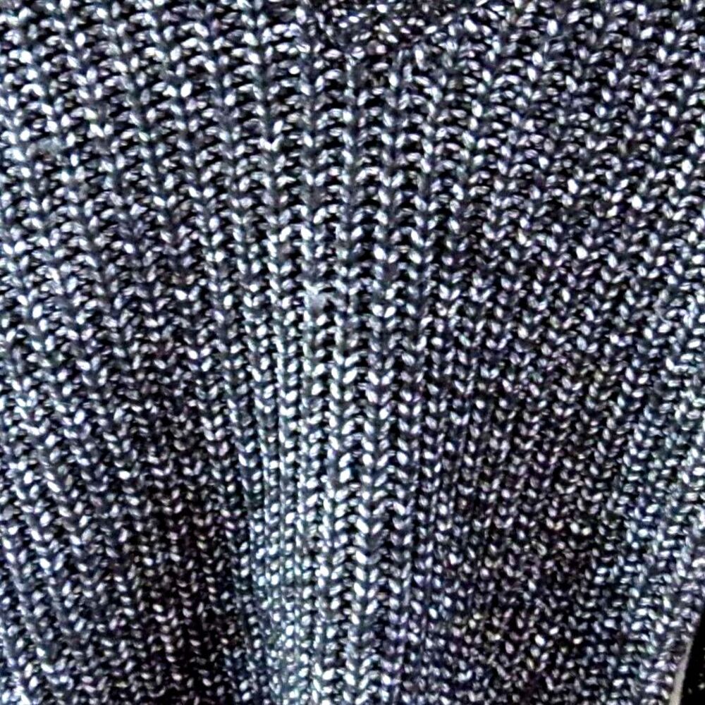 Art Class Unisex Chunk Knit V neck Pullover Sweater child's Medium (7/8) EUC - Picture 3 of 6